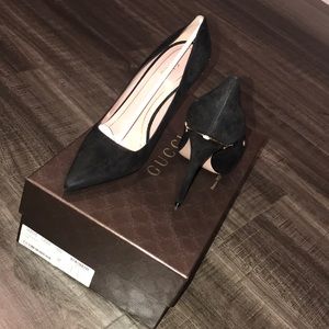 Gucci Adina Suede pumps